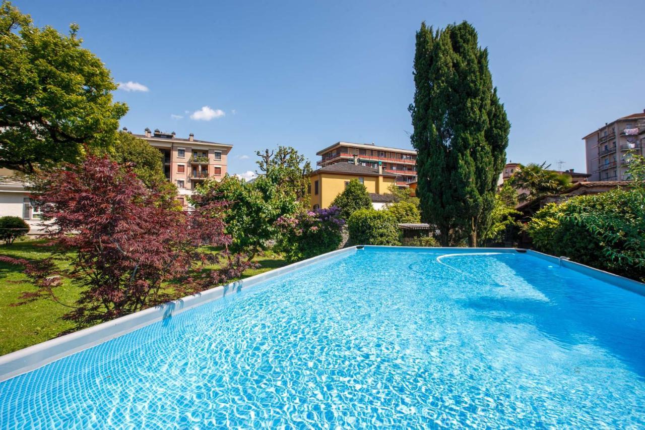 Villa Rachel Intra Esterno foto
