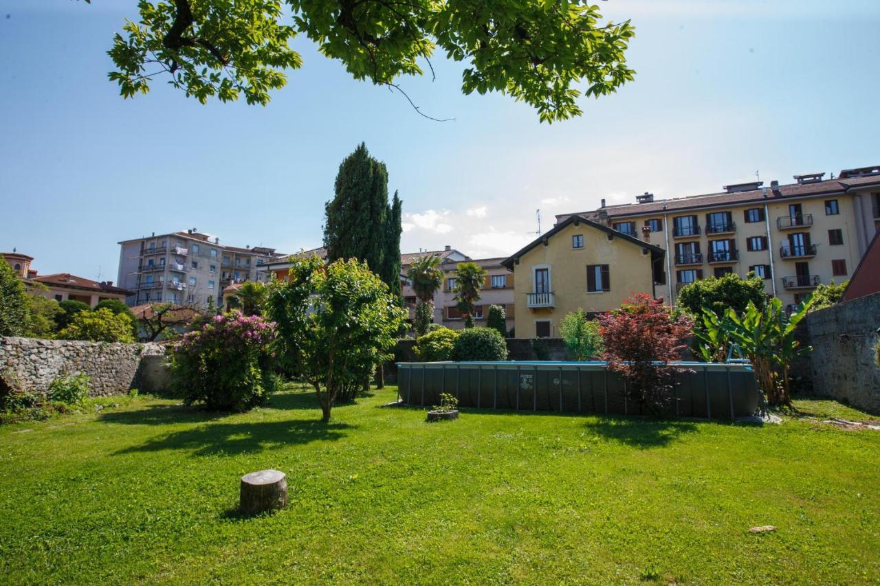 Villa Rachel Intra Esterno foto