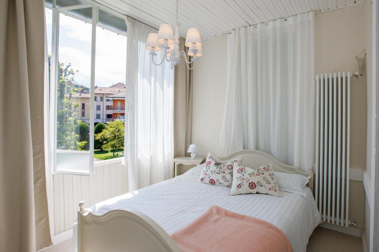 Villa Rachel Intra Esterno foto